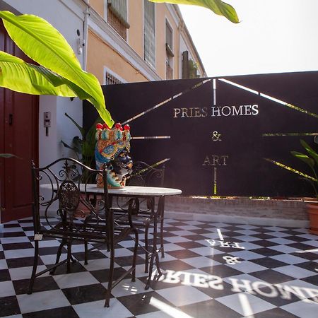 Pries Homes - Little Lotus Malaga Luaran gambar