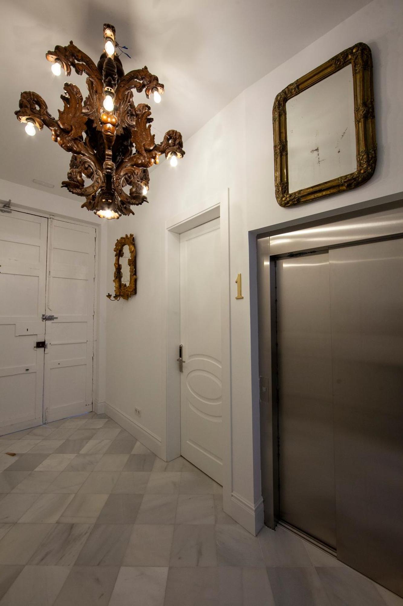 Pries Homes - Little Lotus Malaga Luaran gambar