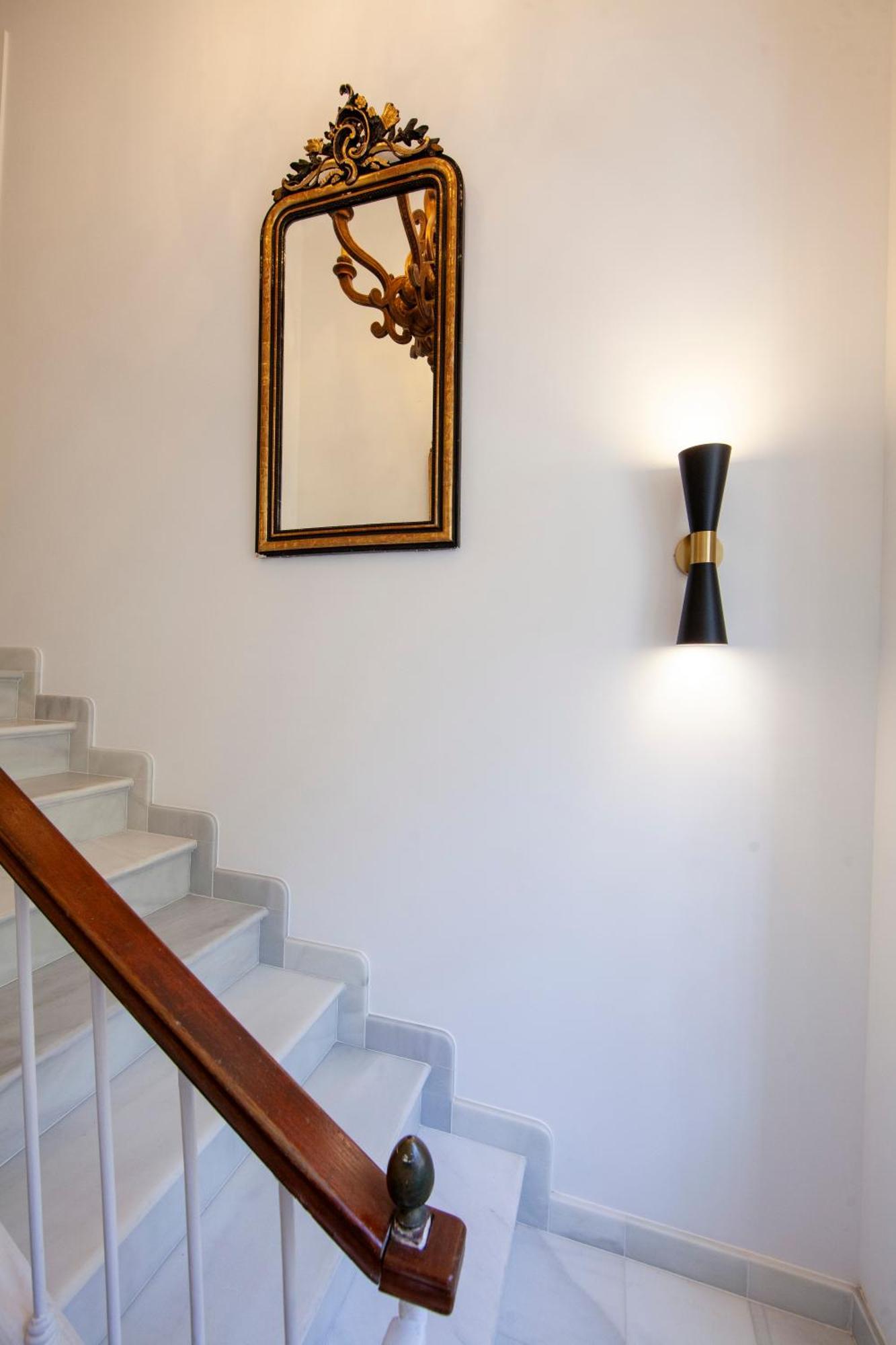 Pries Homes - Little Lotus Malaga Luaran gambar