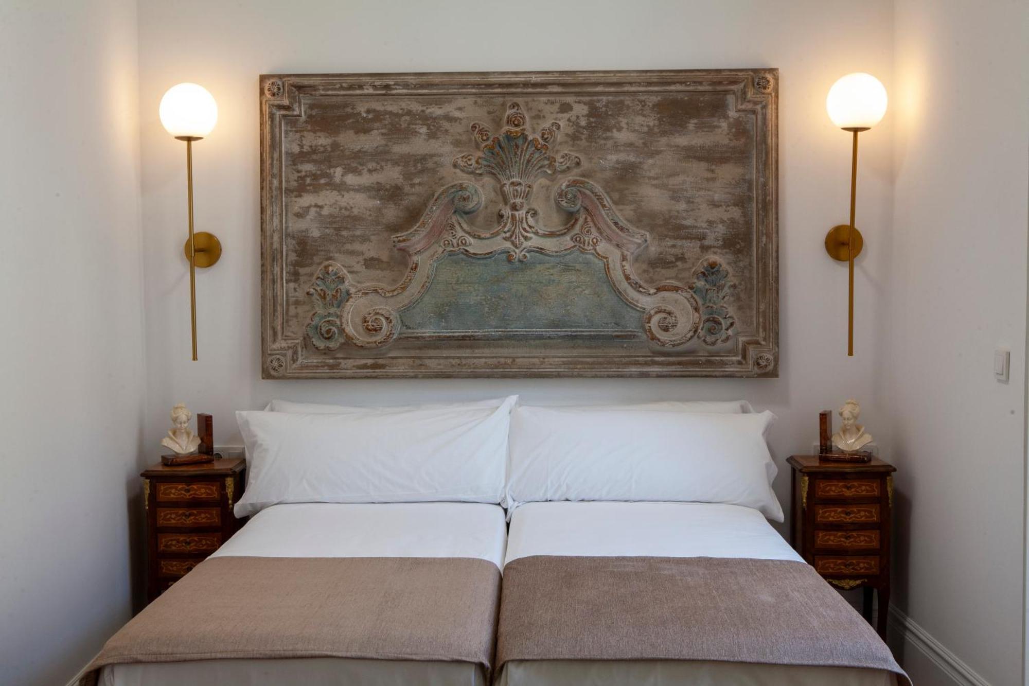 Pries Homes - Little Lotus Malaga Luaran gambar