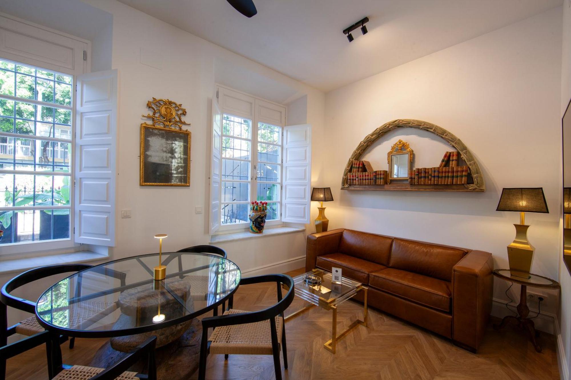 Pries Homes - Little Lotus Malaga Luaran gambar
