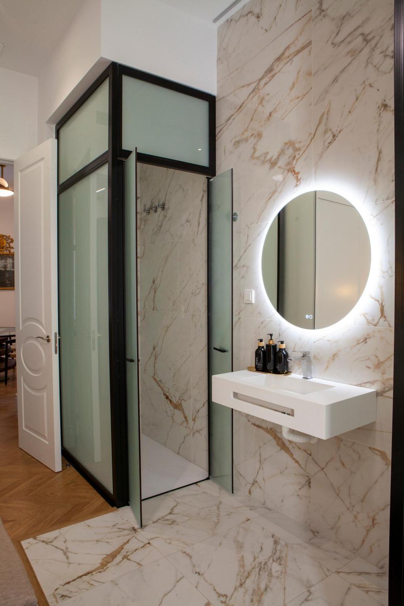 Pries Homes - Little Lotus Malaga Luaran gambar