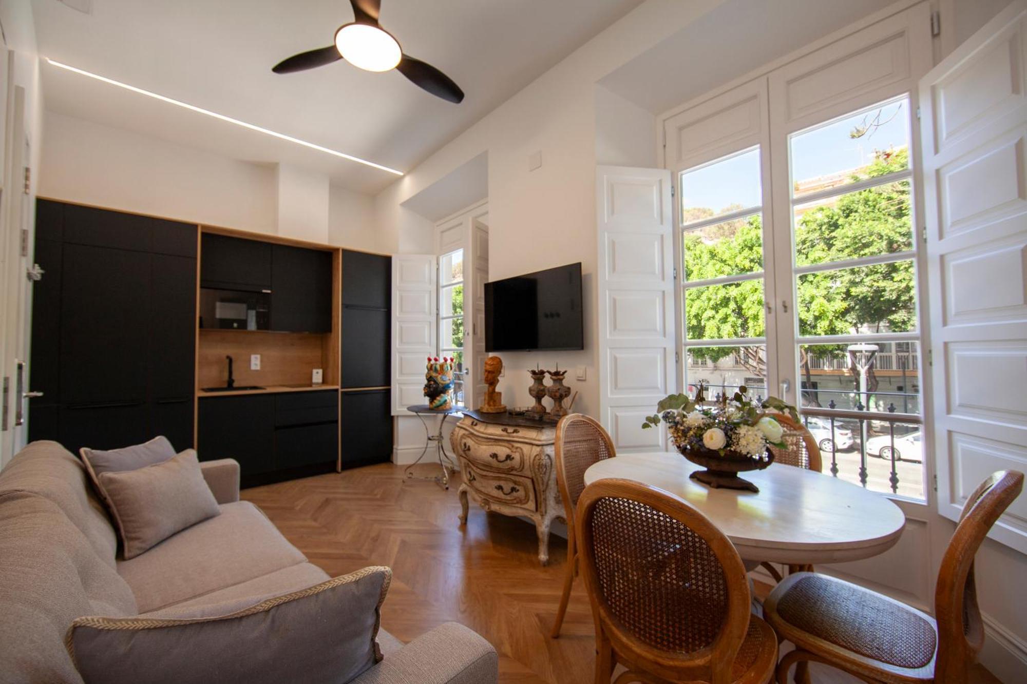 Pries Homes - Little Lotus Malaga Luaran gambar
