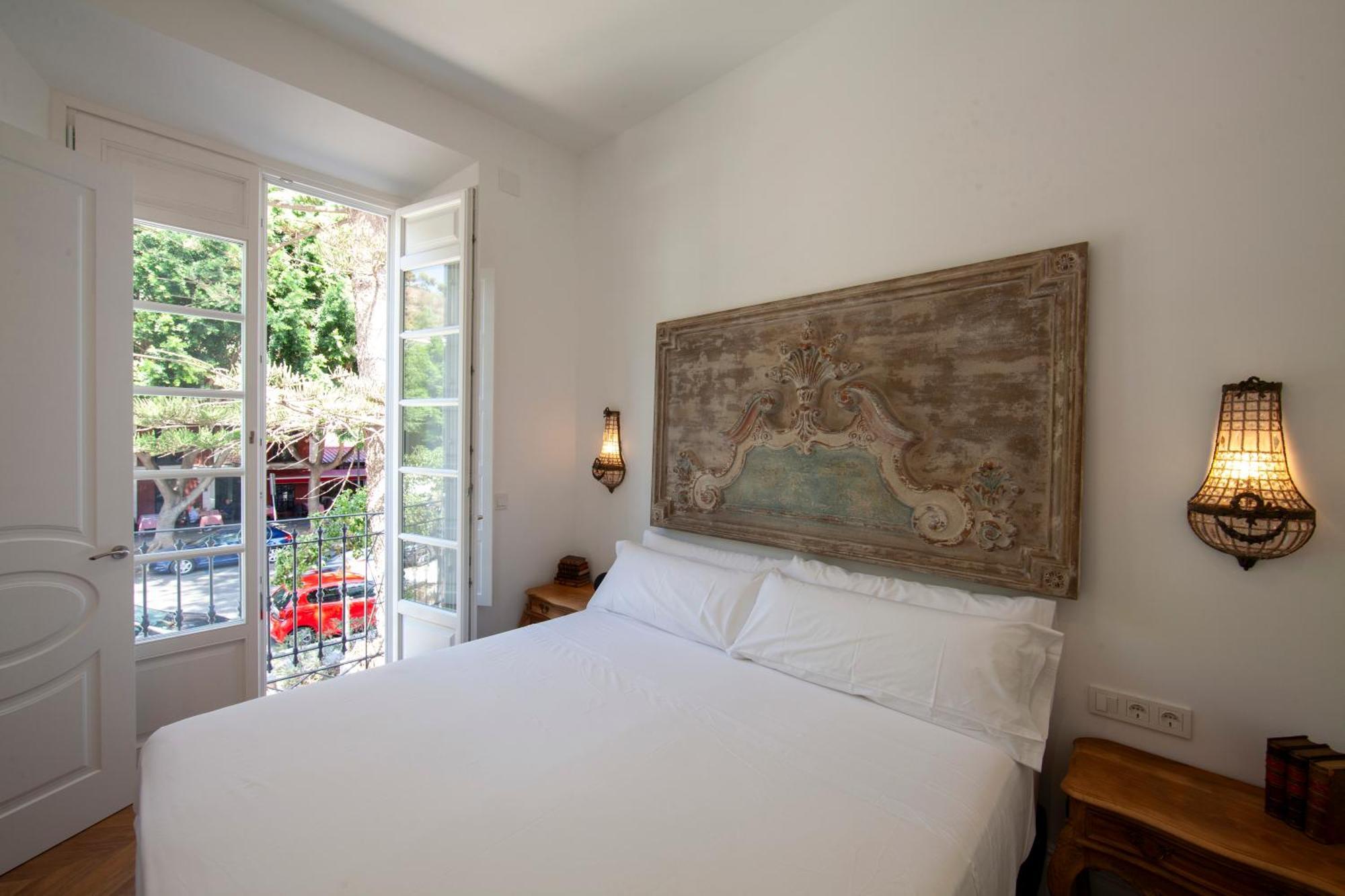 Pries Homes - Little Lotus Malaga Luaran gambar