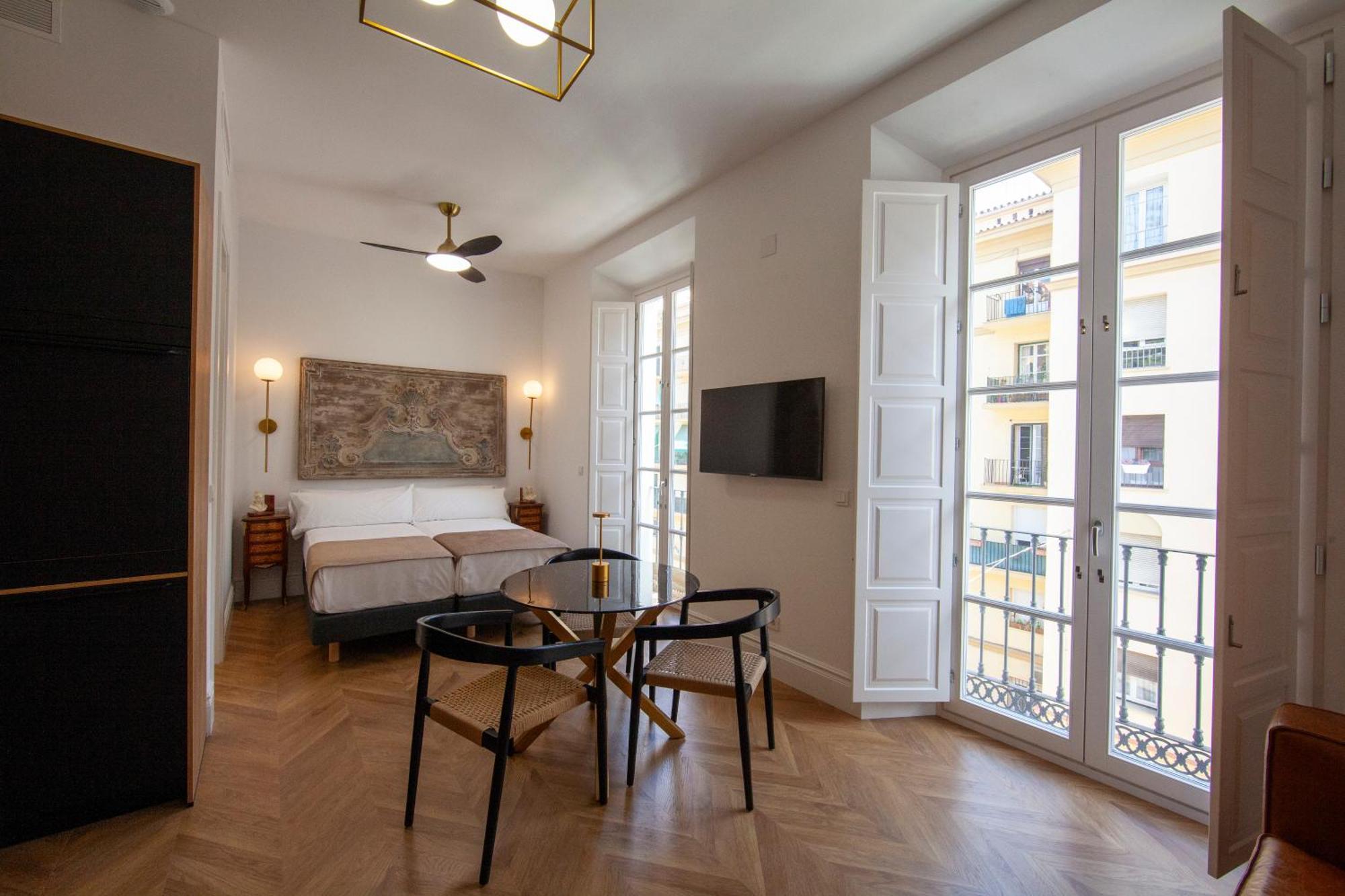 Pries Homes - Little Lotus Malaga Luaran gambar